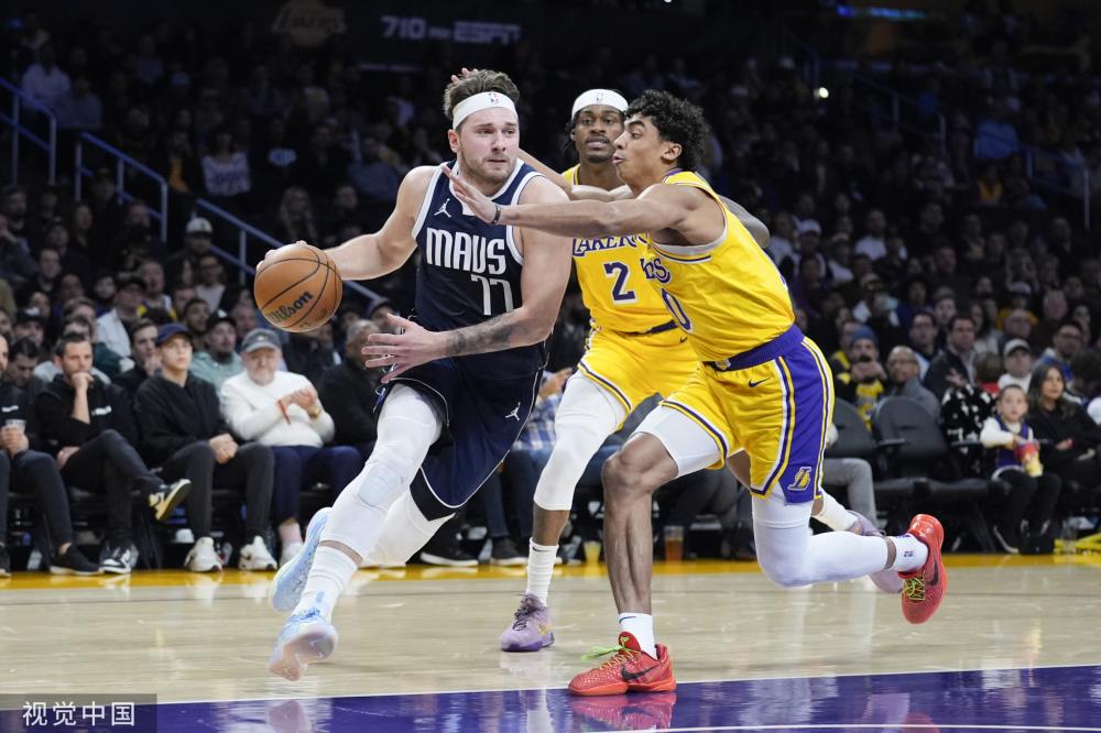 再夺英超金 再夺英超金