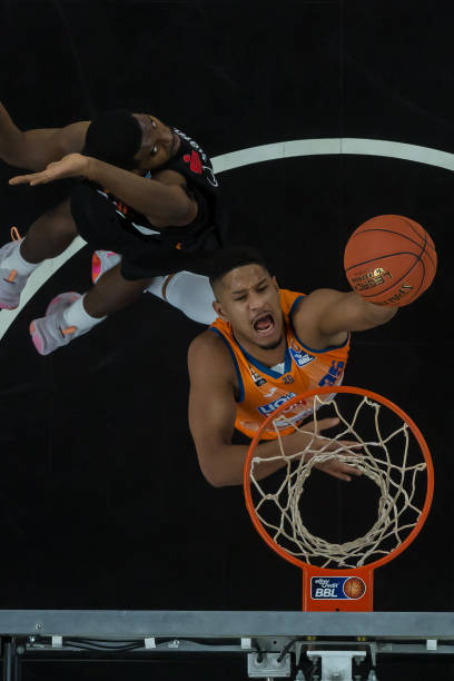 百万富翁身 百万富翁身