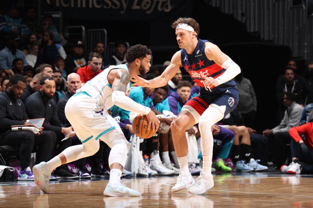 队的深入研 队的深入研