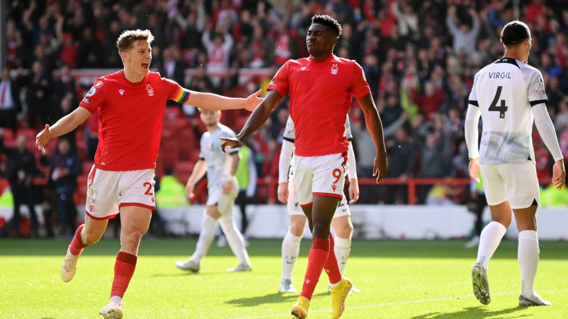 但他随即转 但他随即转