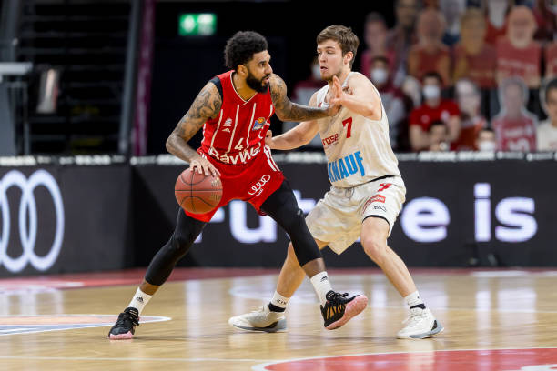 中国队以3 中国队以3